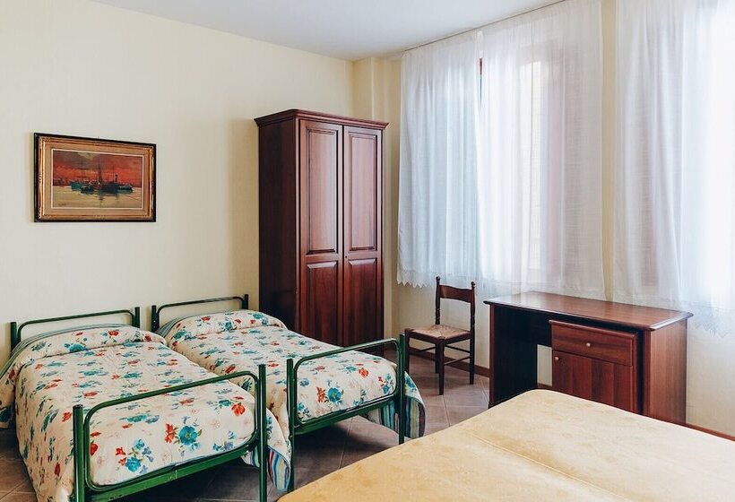 Четырехместный Номер Стандарт, Savoia E Campana
