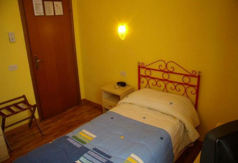 חדר סטנדרט יחיד, Savoia E Campana