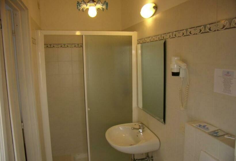 חדר סטנדרט יחיד, Savoia E Campana