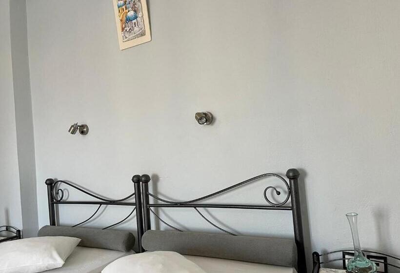 スタンダードトリプルルーム, Villa Agas