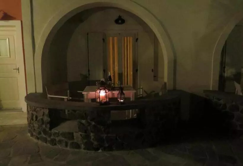 スタンダードトリプルルーム, Villa Manos