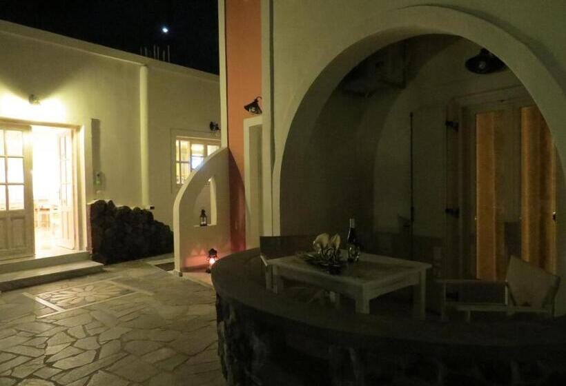 スタンダードトリプルルーム, Villa Manos