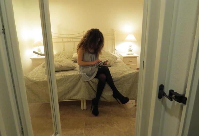 スタンダード4人部屋, Villa Manos