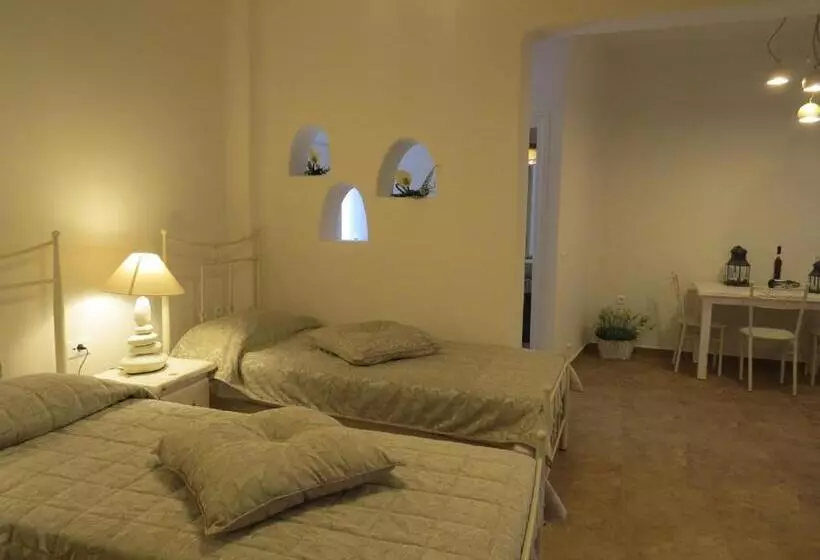スーペリアトリプルルーム, Villa Manos