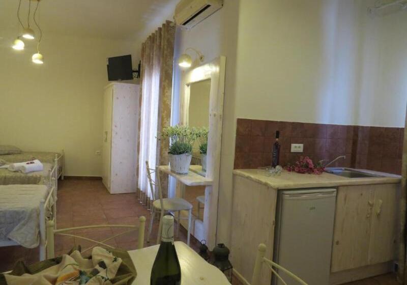 スーペリアの4人部屋, Villa Manos