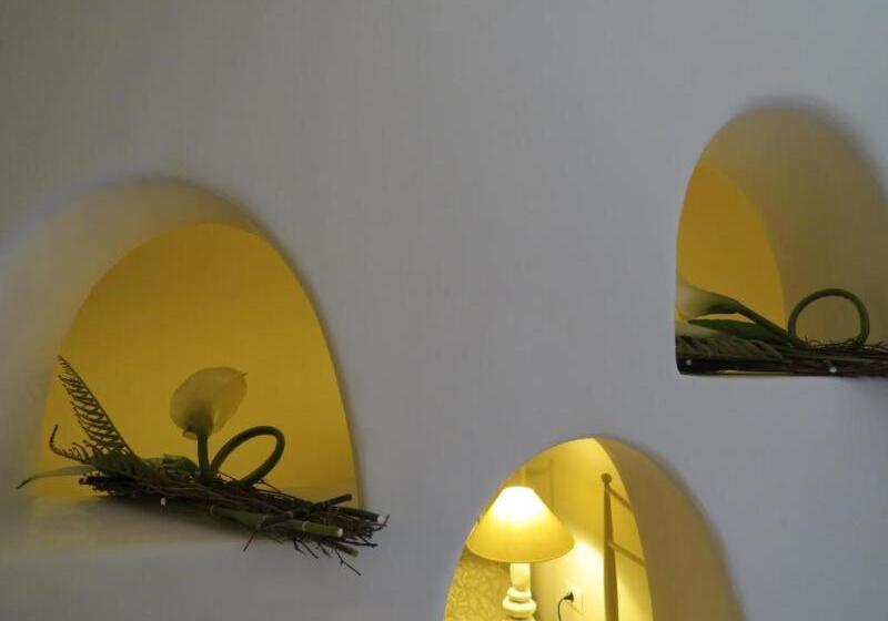 スタンダードトリプルルーム, Villa Manos