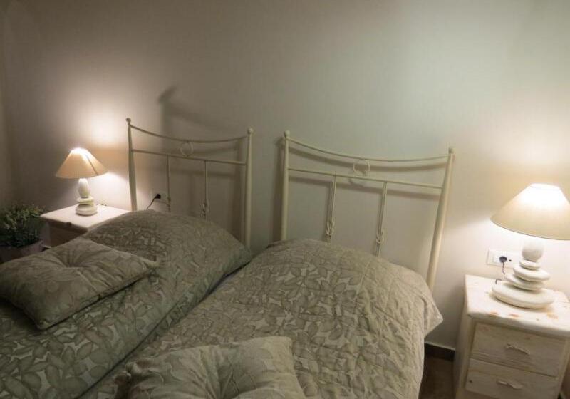 スーペリアールーム, Villa Manos