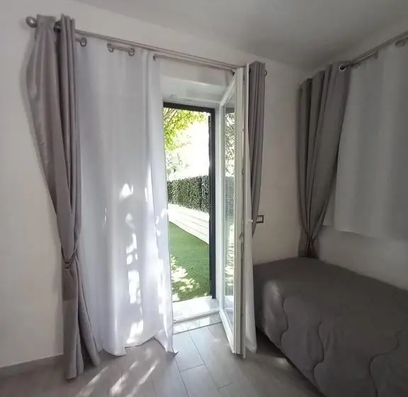 デラックスの４人部屋, Foresterie Lombarde B&b Villa Ambra
