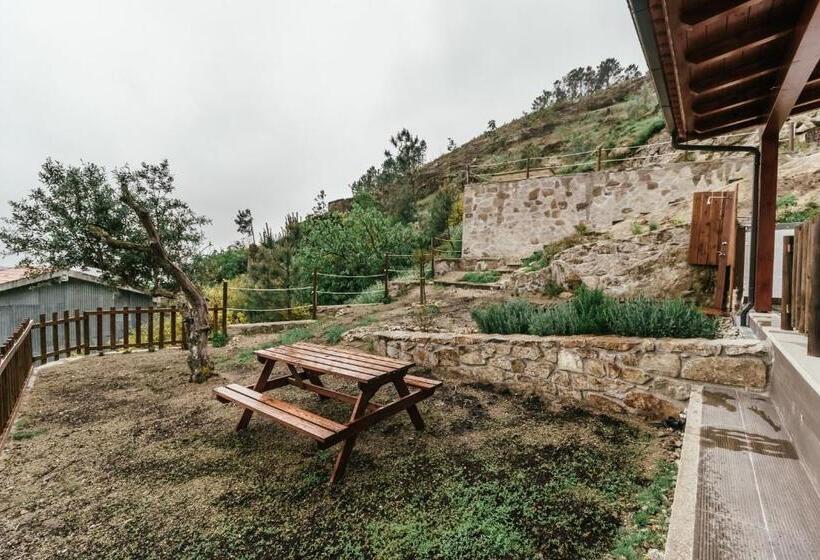 جناح عائلي, Unhais Valley   Country House