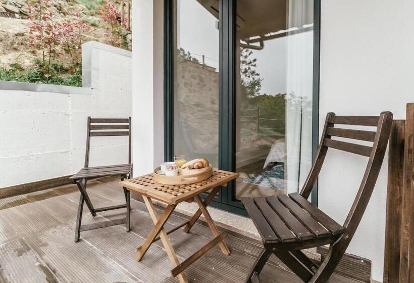 جناح عائلي, Unhais Valley   Country House