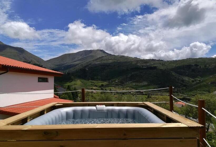 سوئیت با وان آب گرم, Unhais Valley   Country House
