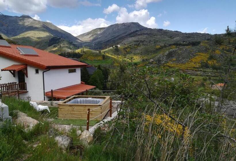 جناح مزود بجاكوزى, Unhais Valley   Country House