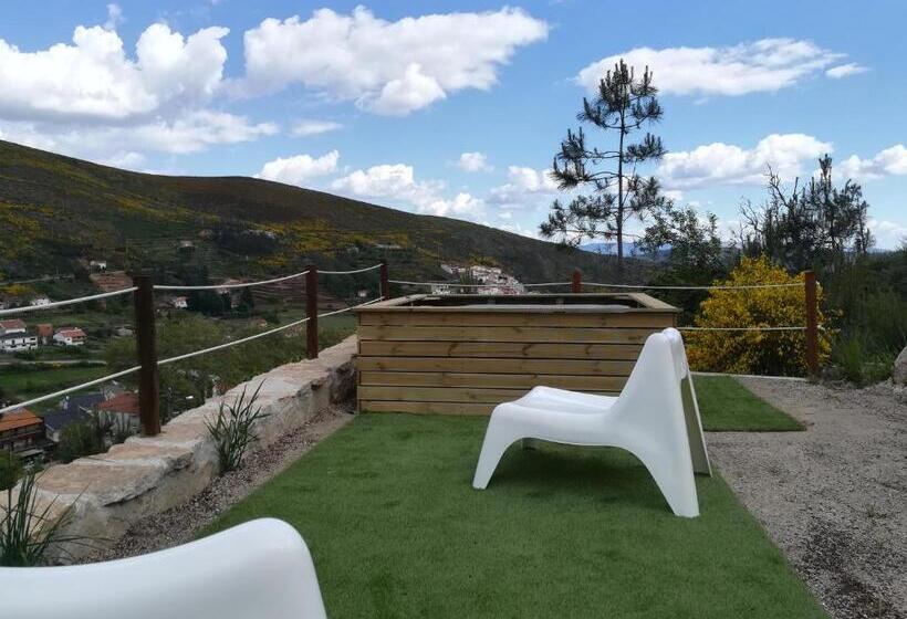 جناح مزود بجاكوزى, Unhais Valley   Country House
