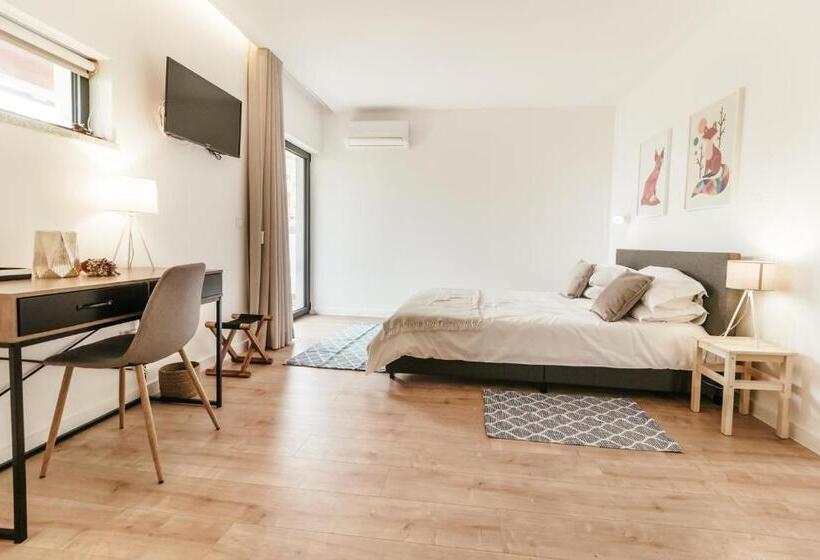 جناح عائلي, Unhais Valley   Country House