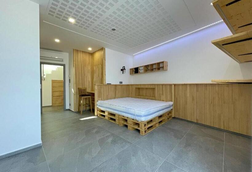 اتاق دوبلکس, Magic Apartment Centre Mezonet