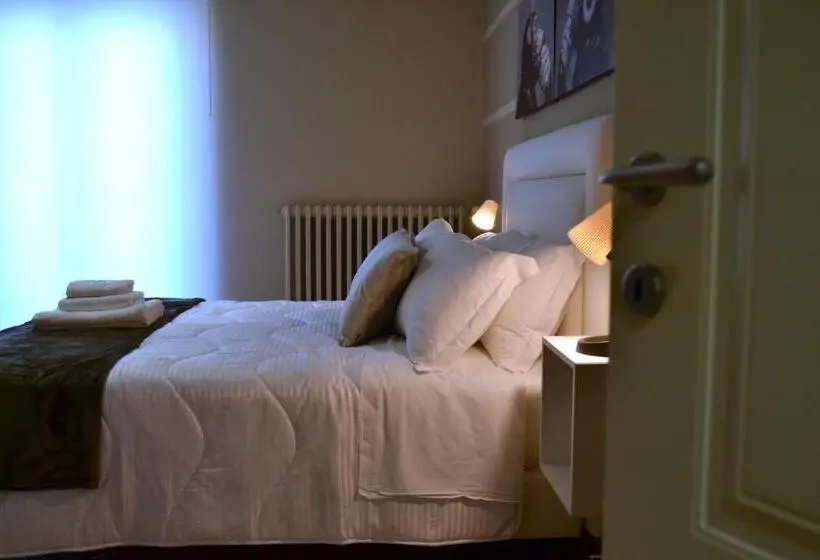 デラックスルーム, Mr Living Bed & Breakfast
