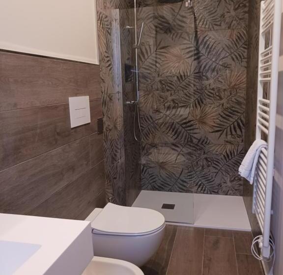 带阳台的豪华间, Mr Living Bed & Breakfast