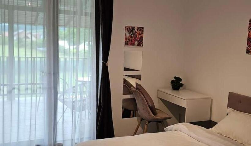 اتاق استاندارد با تراس, Pensiunea Relax
