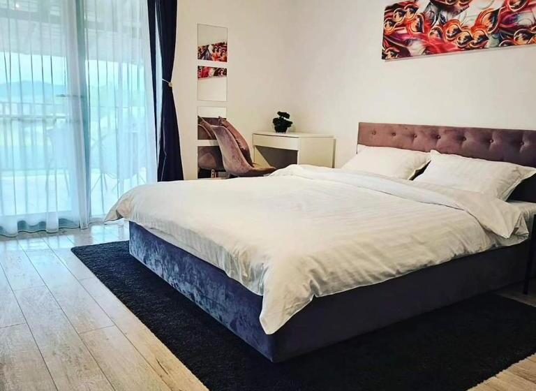 غرفة قياسية مزوَّدة بتراس, Pensiunea Relax