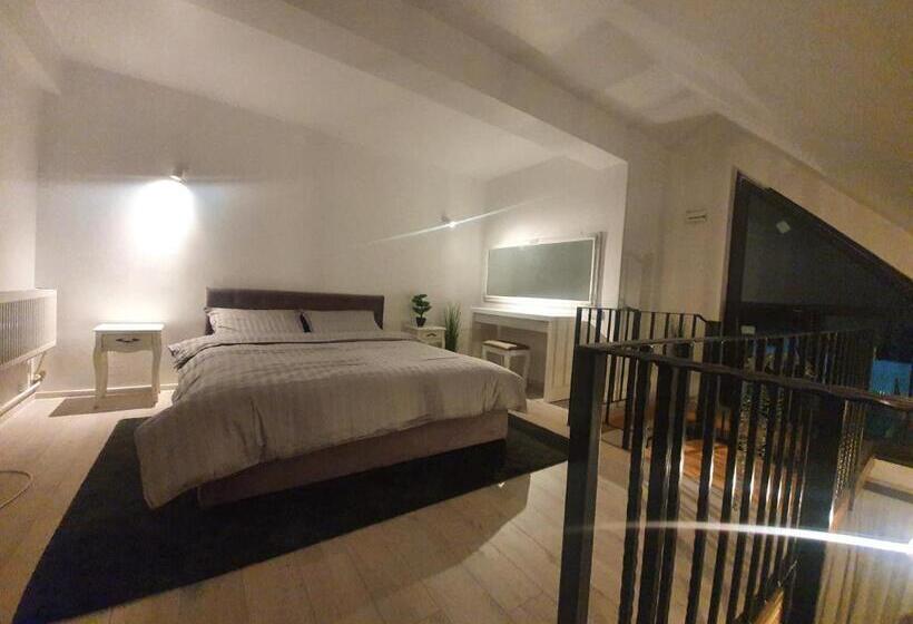 جناح عائلي, Pensiunea Relax