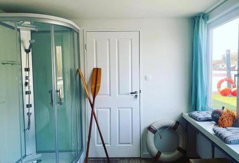 标准间带露台, Amster Houseboat Bed Without Breakfast