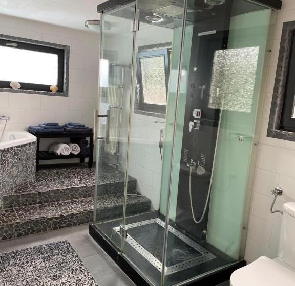 带大床的标准间, Amster Houseboat Bed Without Breakfast