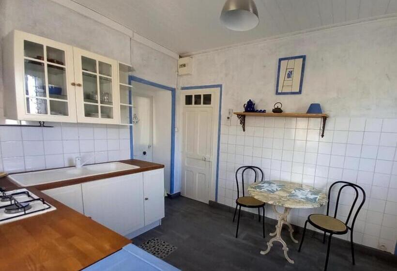 חדר סטודיו סטנדרד, Chez Chris