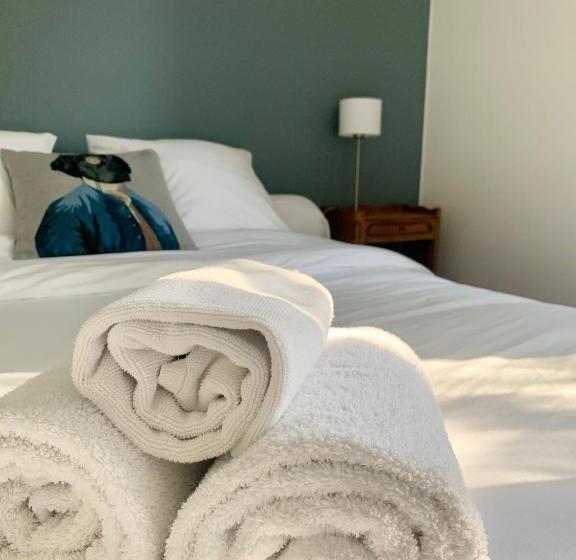 חדר סטנדרט נוף לגינה, Le Patio, Chambres D Hôtes Pour Adultes En Camargue, Possibilité De Naturisme à La Piscine