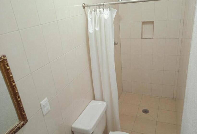 חדר סטנדרט, Kiko