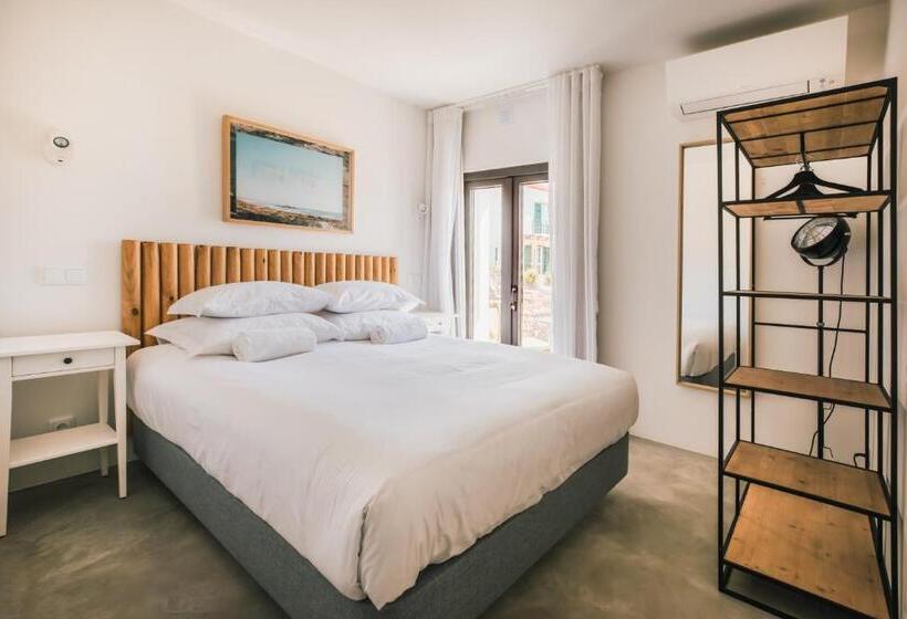Номер Deluxe, Mute Hostel Porto Covo