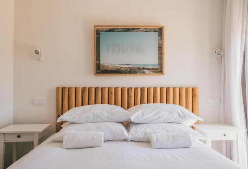 デラックスルーム, Mute Hostel Porto Covo