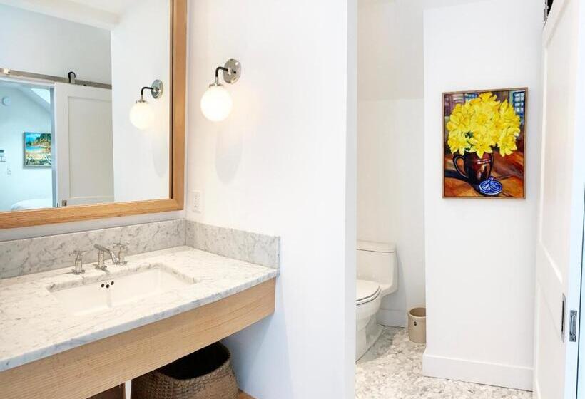 اتاق لوکس, Best Bower