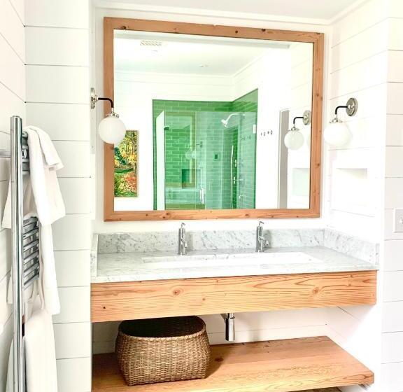 اتاق لوکس, Best Bower