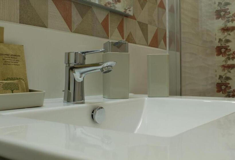 غرفة قياسية, Costeras