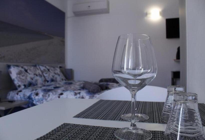 חדר סטנדרט, Costeras