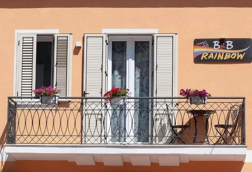 اتاق استاندارد چهار تخته, B&b Rainbow