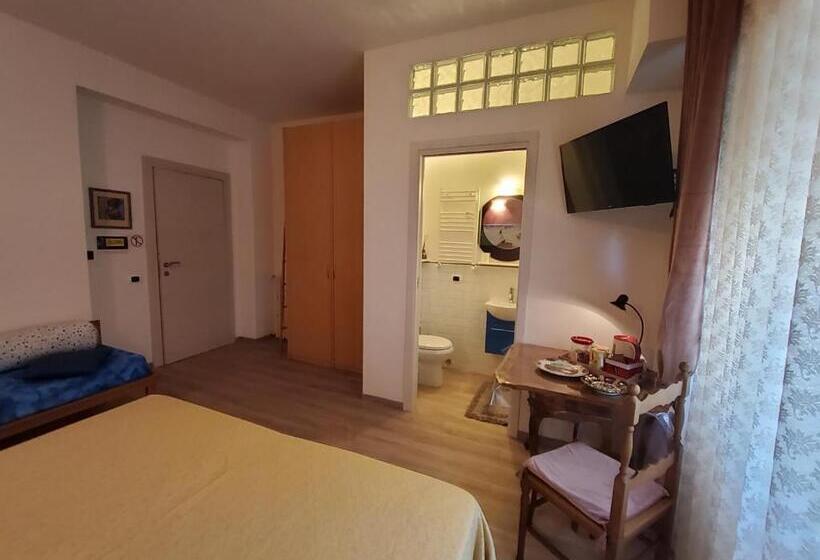 Трехместный Номер Комфорт, Annadia Sweet Home B&b