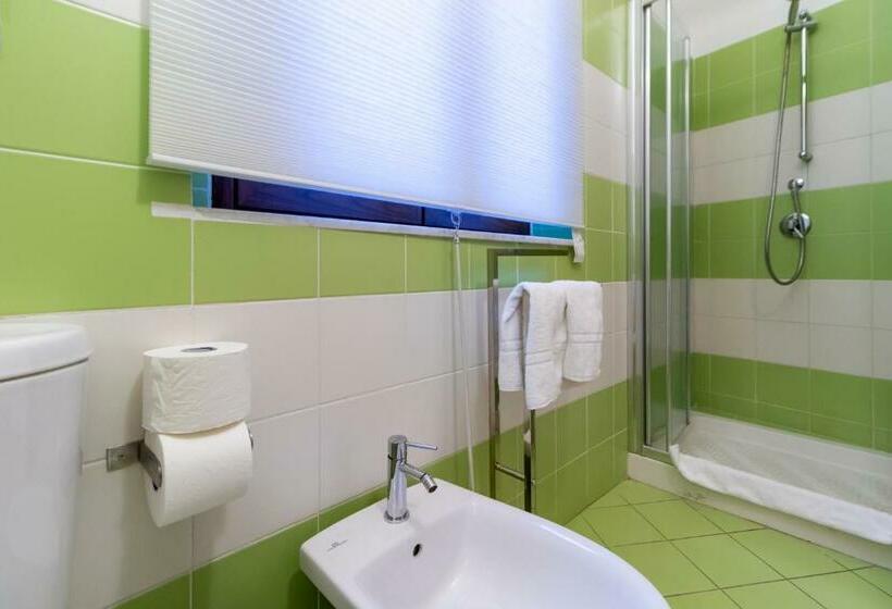 اتاق سوپریور با تخت بزرگ, Cantu  Suite