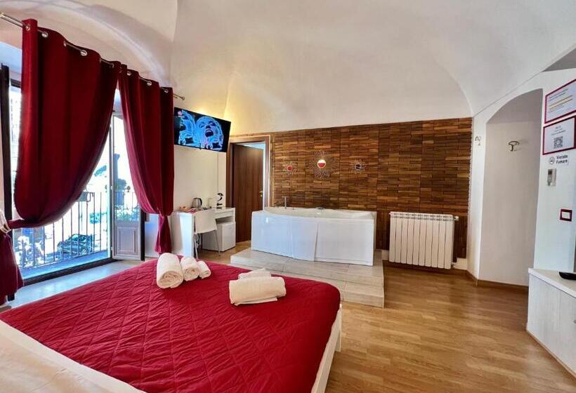 اتاق استاندارد با وان آب گرم, Cantu  Suite