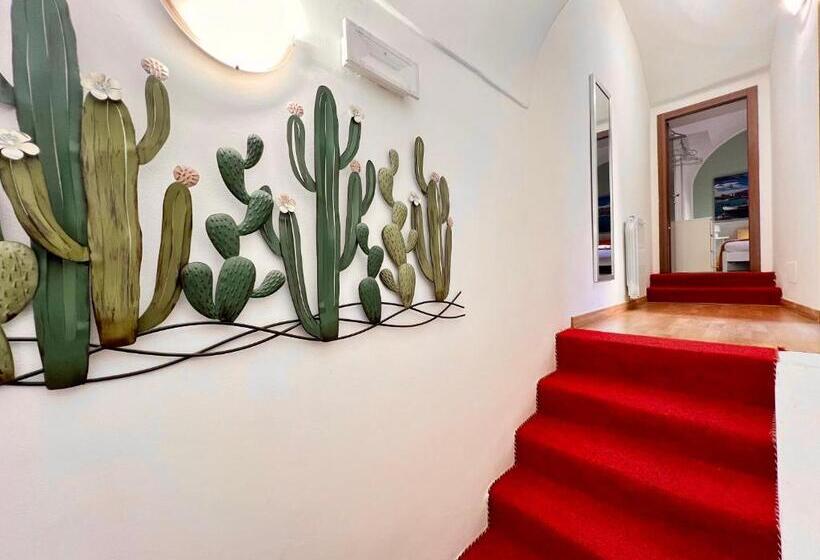 اتاق سوپریور با تخت بزرگ, Cantu  Suite