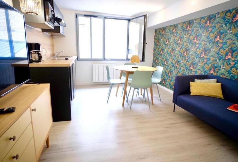 Apartamento 2 Dormitórios, City Affaire : Hotel De Ville