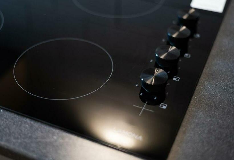 اتاق استاندارد, Copper House