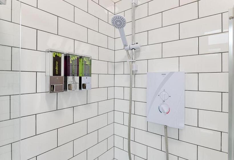 استودیوی استاندارد, Copper House