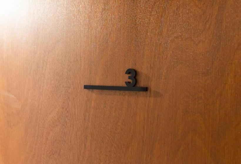 استودیو استاندارد با تخت کینگ, Copper House