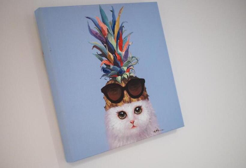 اتاق استاندارد, Copper House