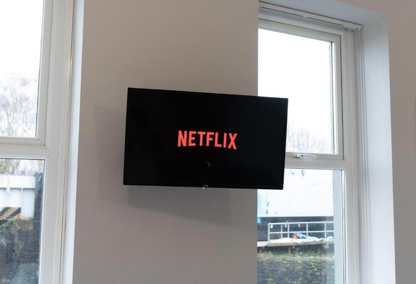 استودیوی استاندارد, Copper House