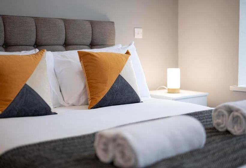 استودیوی استاندارد, Copper House