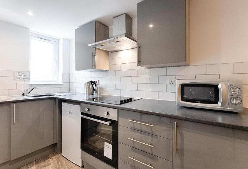 اتاق استاندارد, Copper House