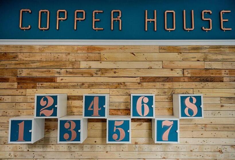 آپارتمان 1 خوابه همکف, Copper House