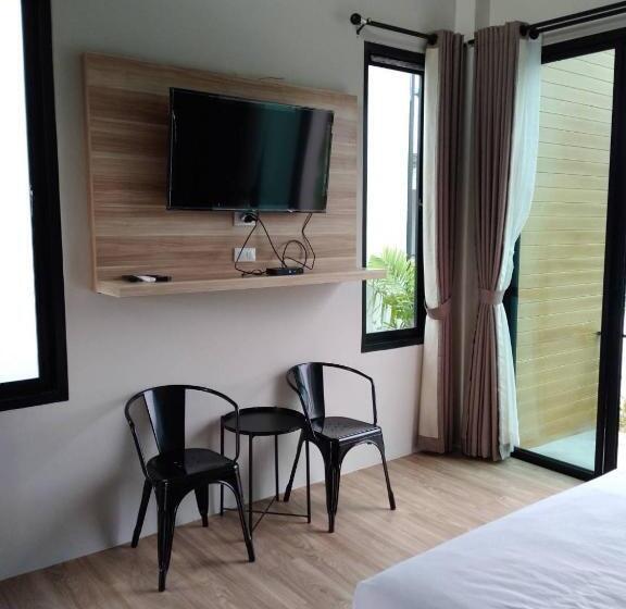 اتاق لوکس, Pailin Place